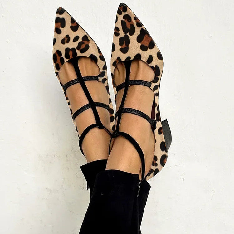 Bridget - Zapatos con tacón y correa de leopardo