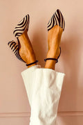 Keren™ Tacones puntiagudos con estampado de cebra – Elegancia audaz y estilo icónico