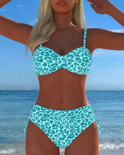 Bikini de dos piezas con cordones y estampado de leopardo