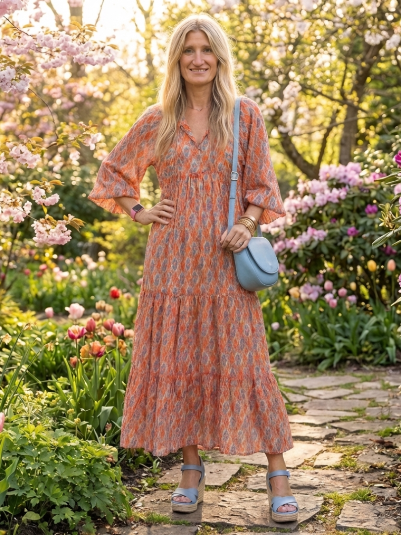 Amara | Vestido midi de volantes con estampado geométrico y escote en V