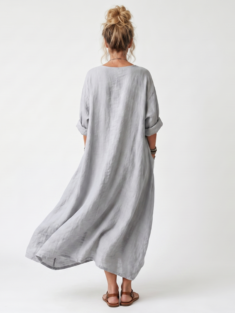 Raina | Vestido midi oversize con panel bordado en contraste y bolsillos