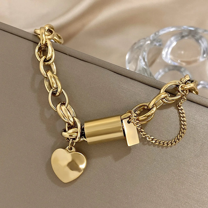 Guadalupe - Pulsera con Dije de Corazón Dorado