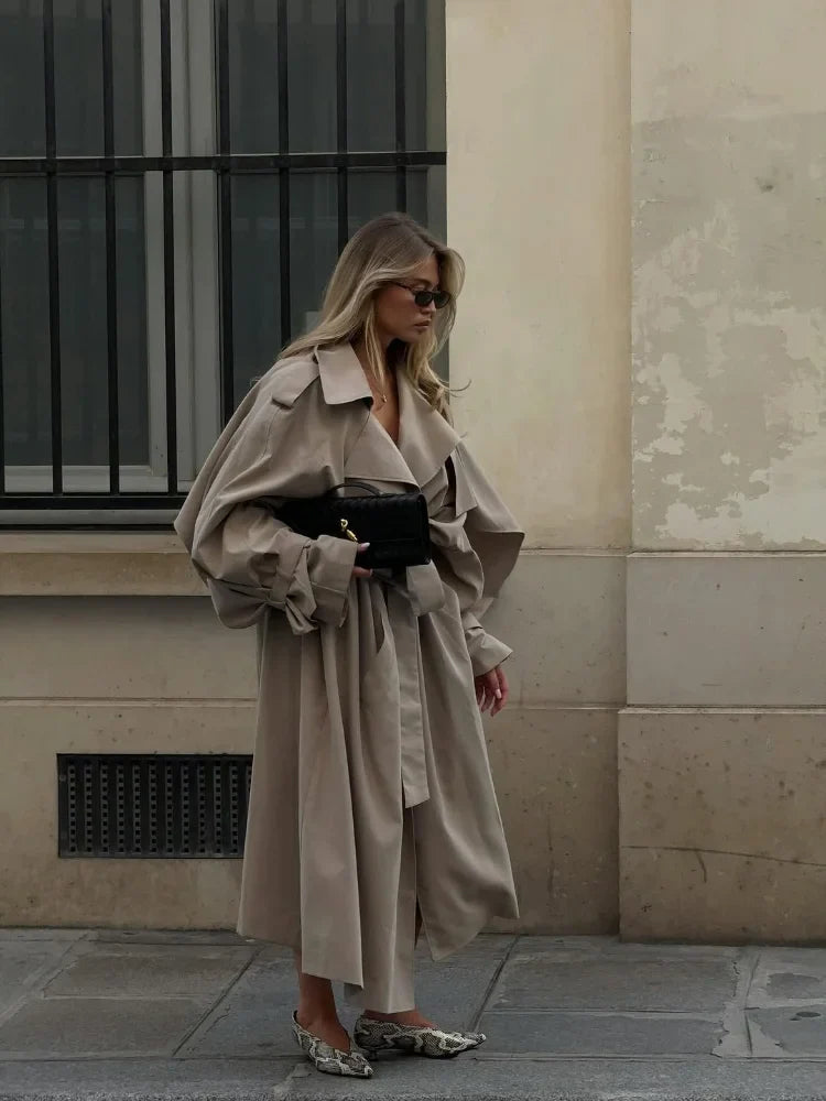 Gabardina larga con cordones para mujer
