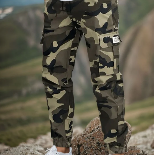 Pantalón utilitario resistente para hombre con múltiples bolsillos