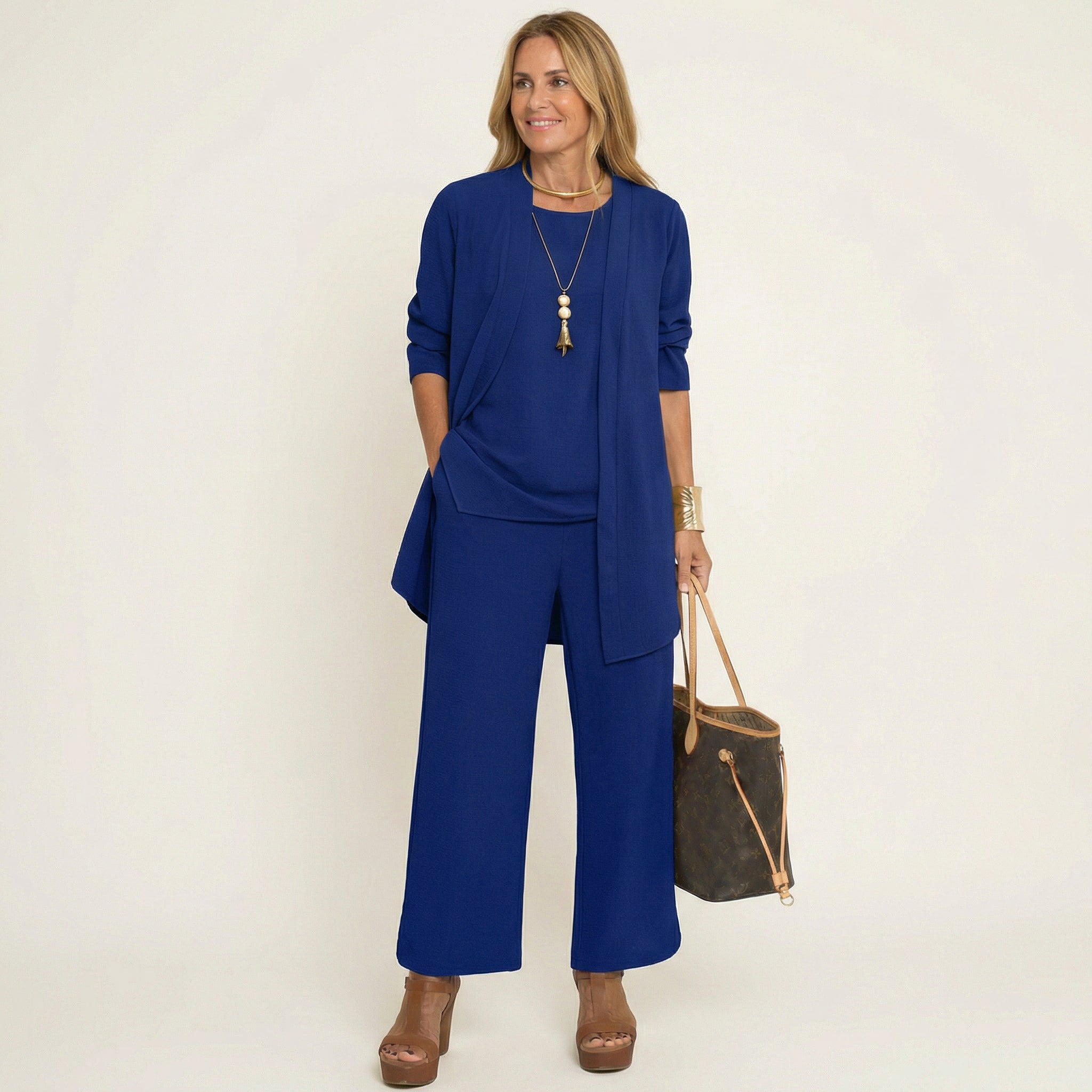 Vivienne | Conjunto minimalista de tres piezas
