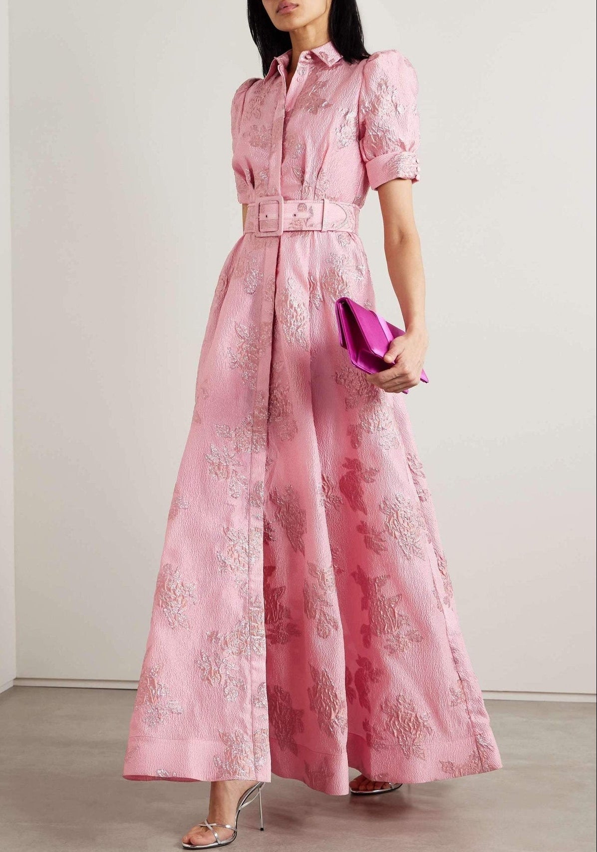 Vestido corto Anabella de mangas abullonadas - Coqueto, chic y sin esfuerzo